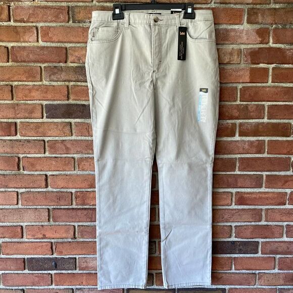 Lee Instantly Slims Straight Leg Relaxed Fit High Rise Jean Size 14 - Picture 1 of 14